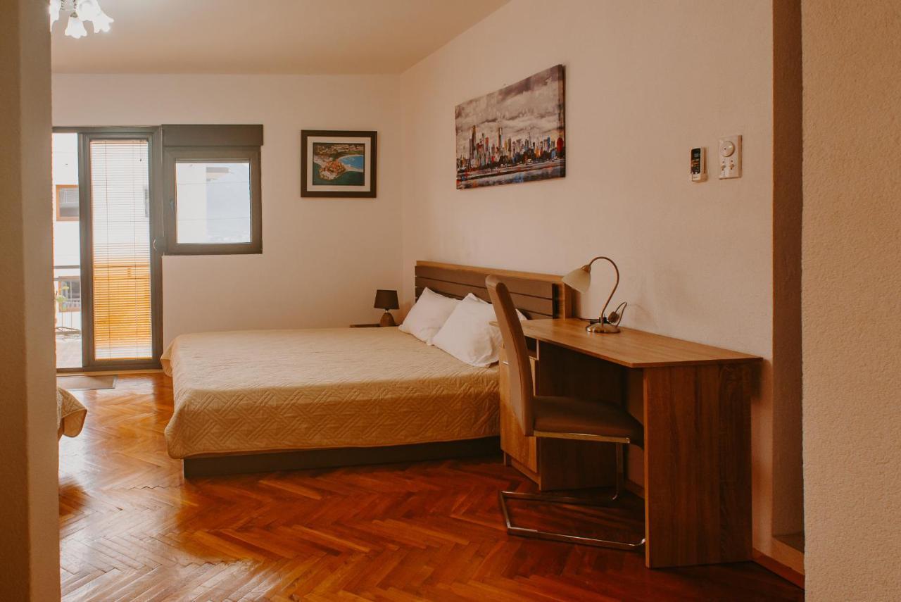 Azure Adriatic Apartment โกตอร์ ภายนอก รูปภาพ